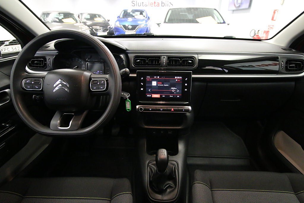 Vehicle Image 13