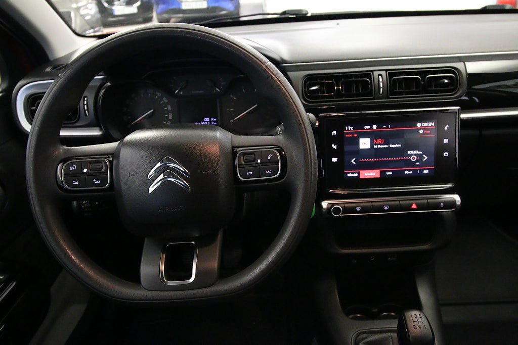 Vehicle Image 14