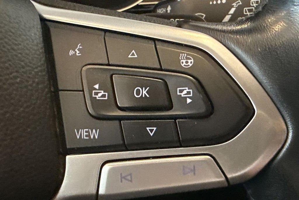 Vehicle Image 26