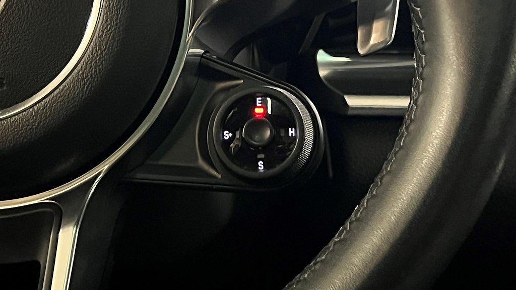 Vehicle Image 24