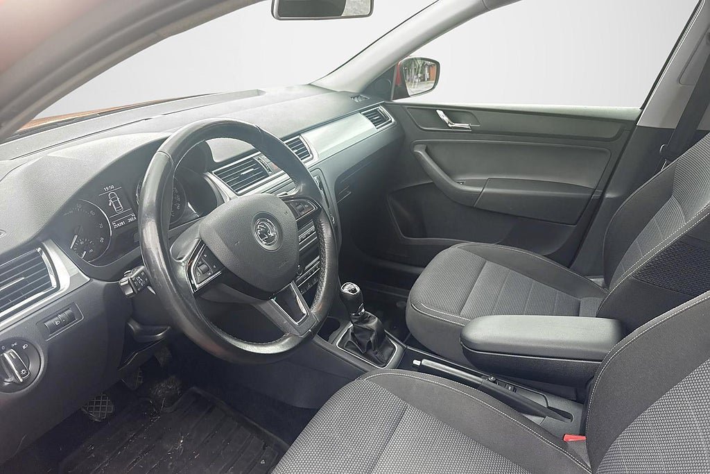Vehicle Image 10