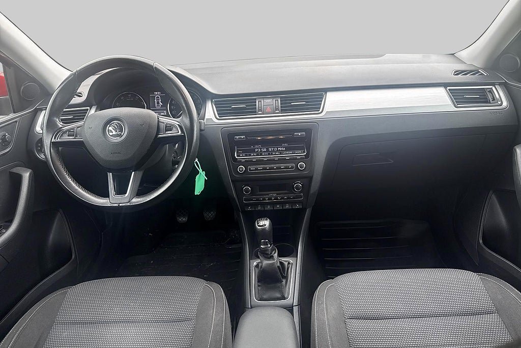 Vehicle Image 15
