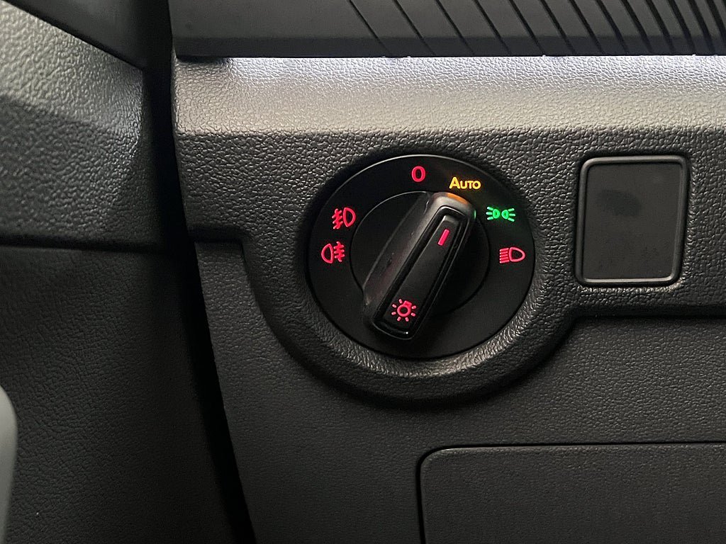 Vehicle Image 27