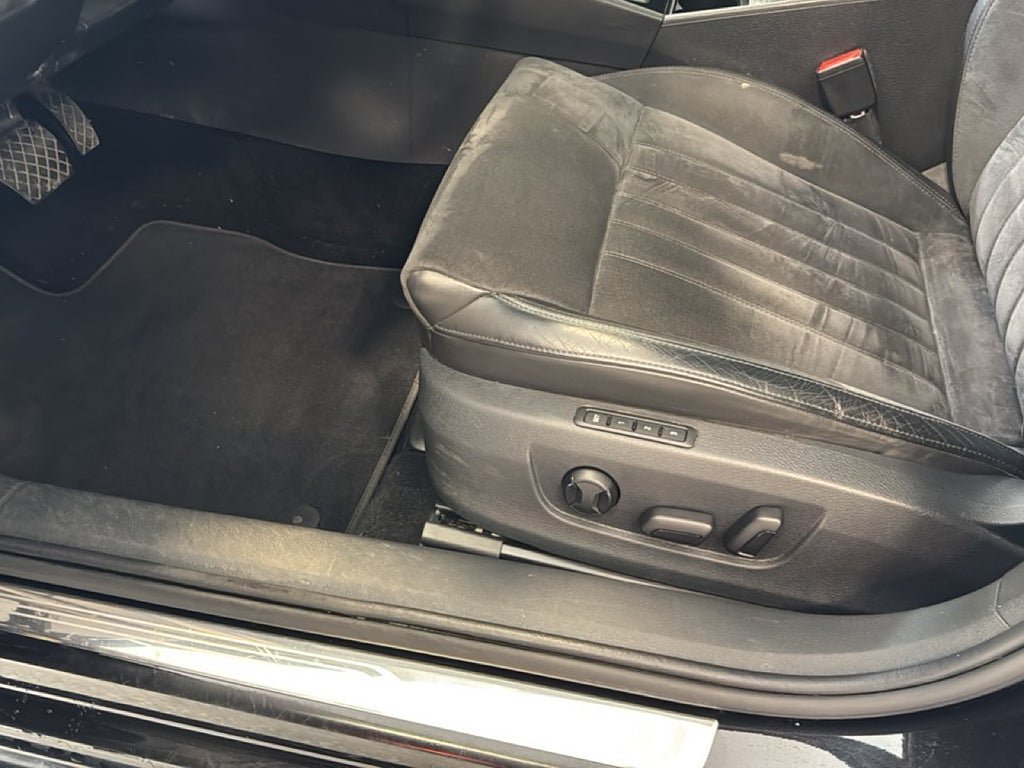 Vehicle Image 17