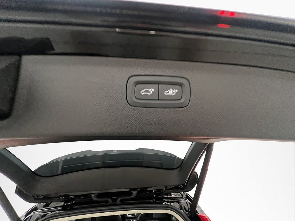 Vehicle Image 29