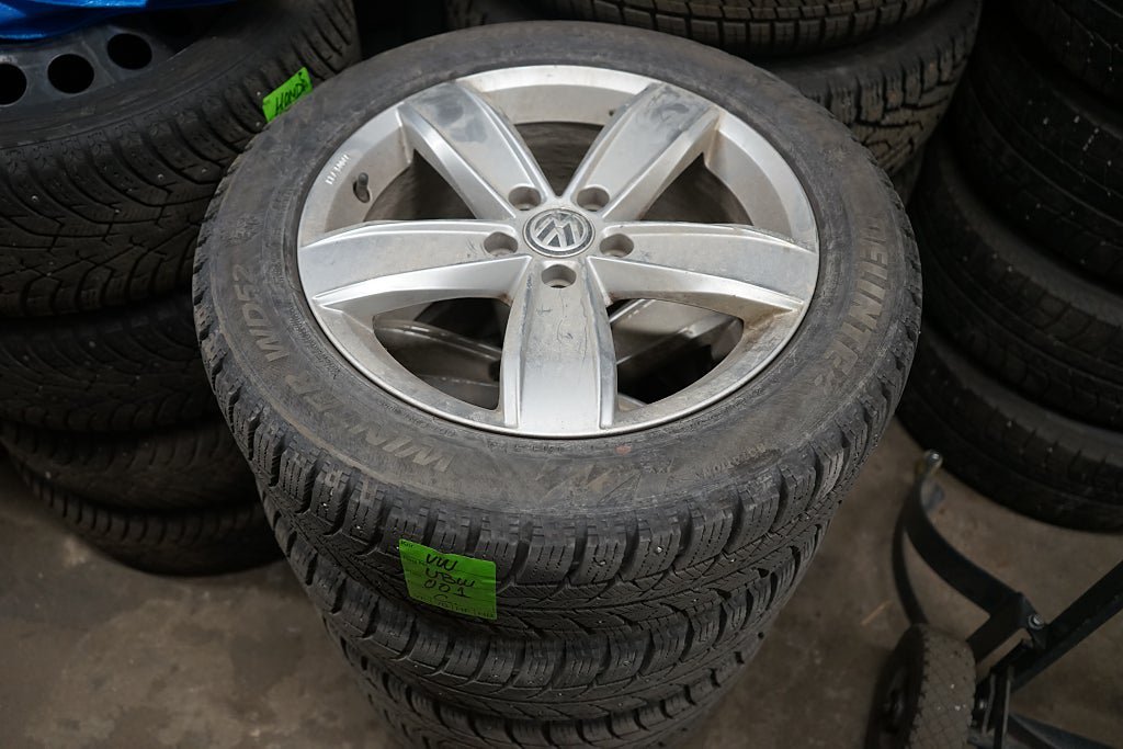 Vehicle Image 23