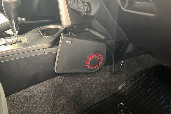 Vehicle Image 23