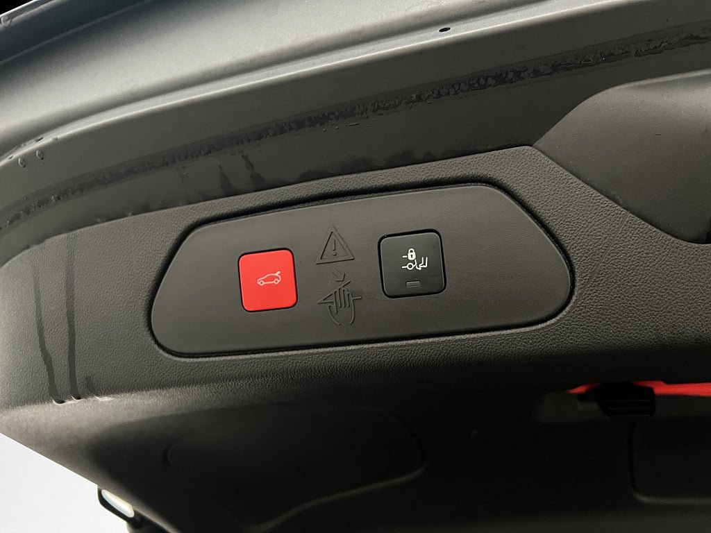 Vehicle Image 27