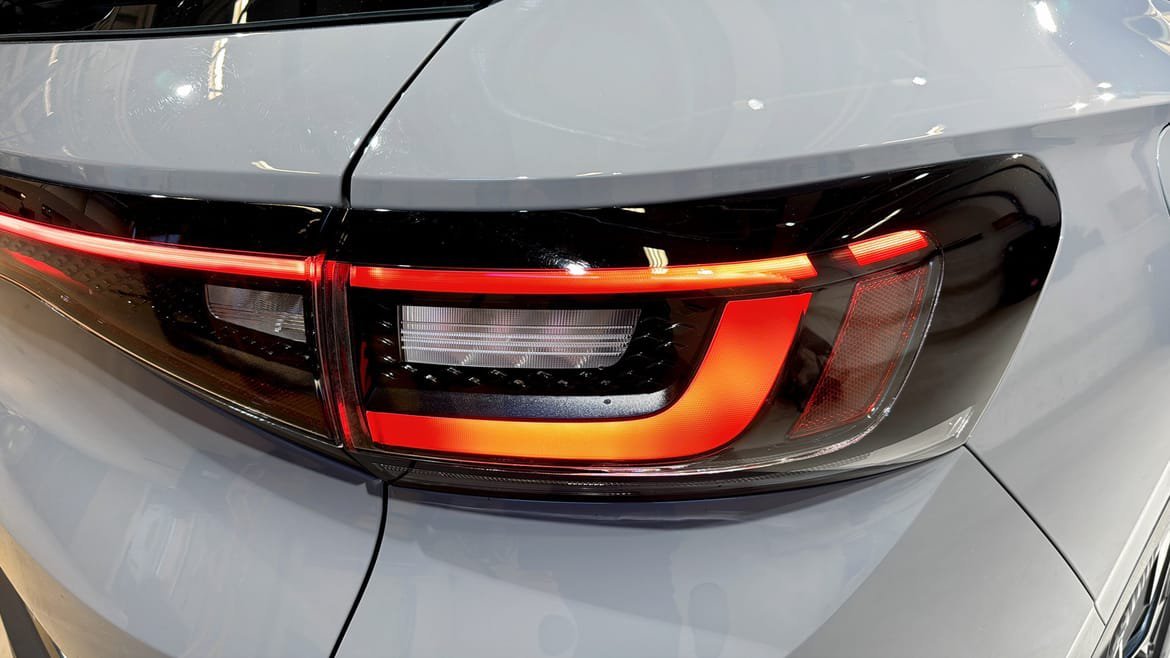 Vehicle Image 13