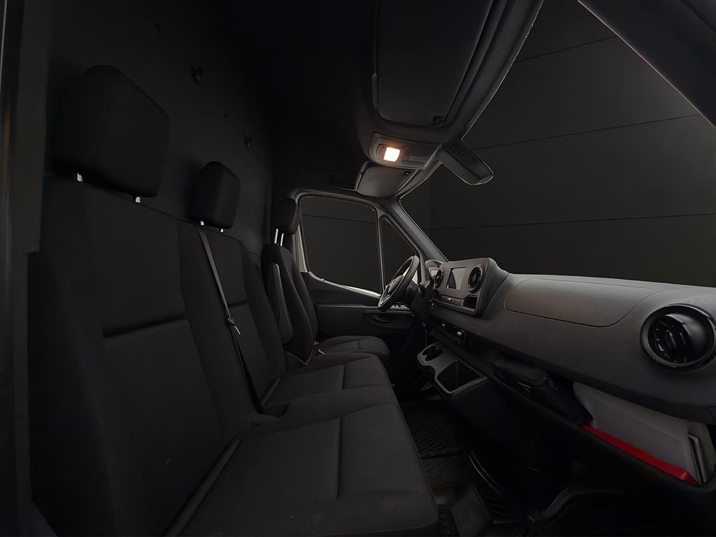 Vehicle Image 27