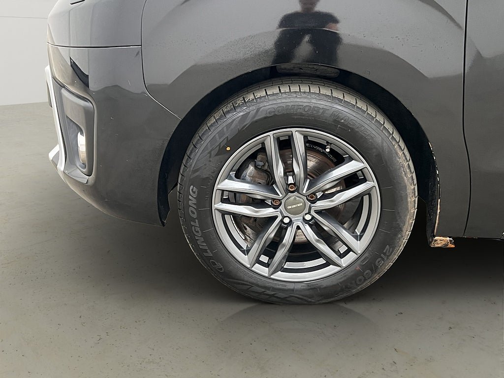 Vehicle Image 31