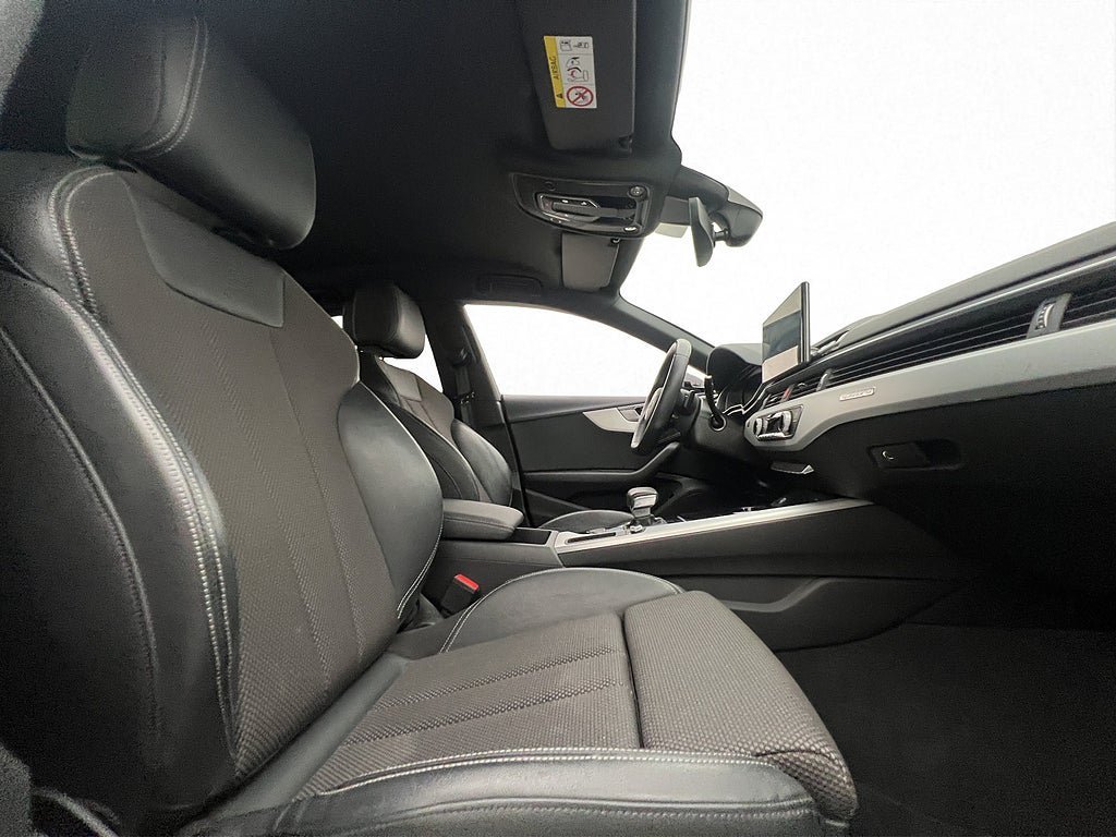 Vehicle Image 23