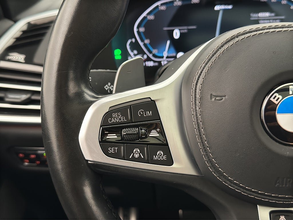 Vehicle Image 28