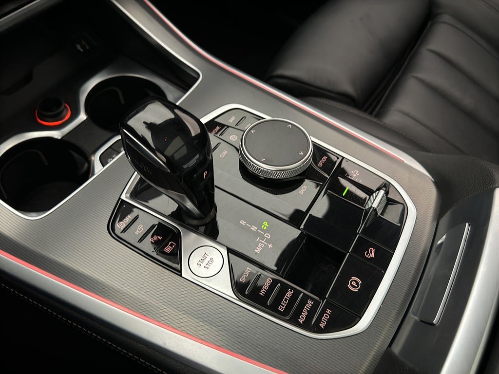 Vehicle Image 31