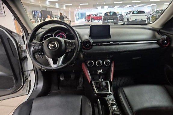 Vehicle Image 8