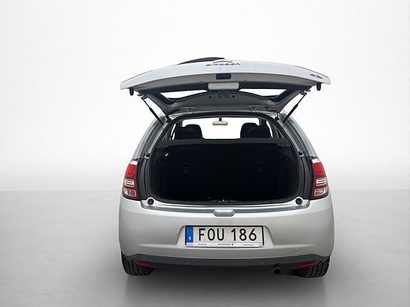 Vehicle Image 23