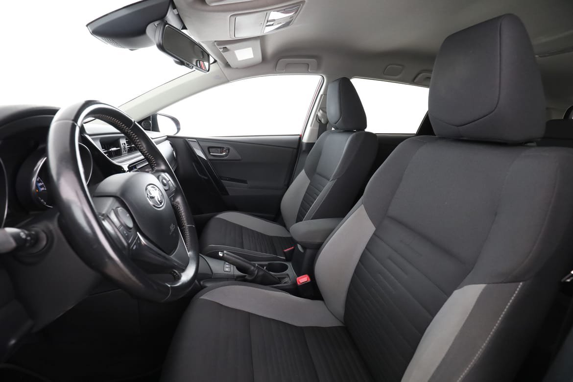 Vehicle Image 11