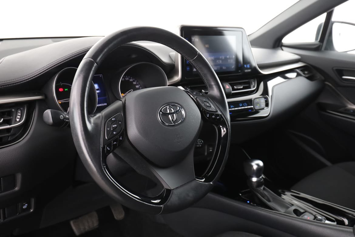 Vehicle Image 12