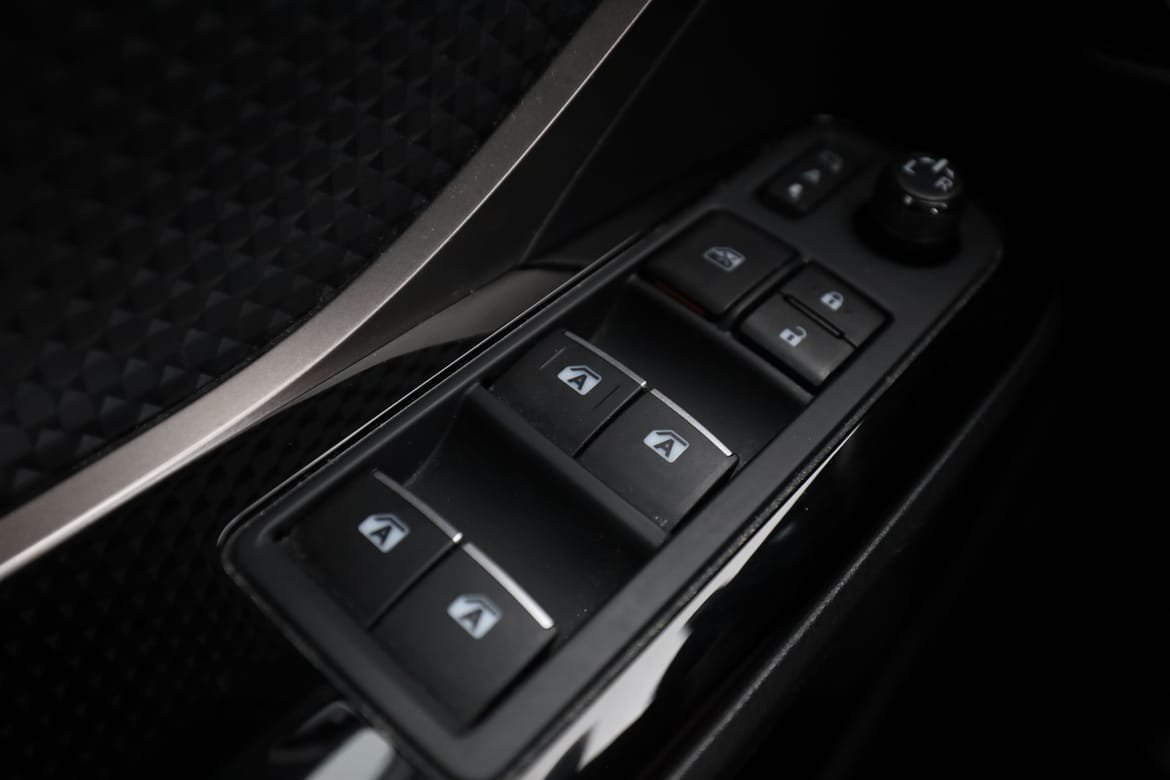 Vehicle Image 32