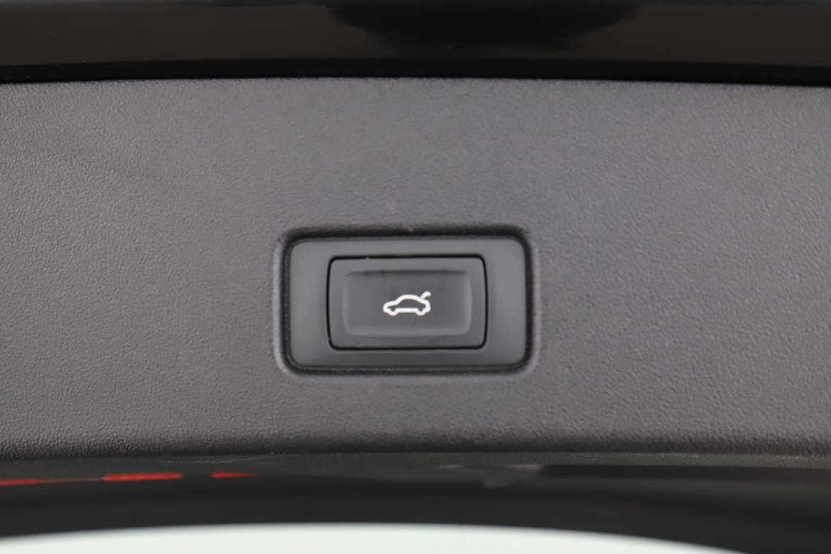 Vehicle Image 27