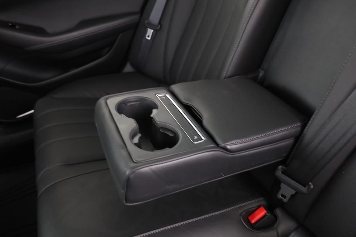 Vehicle Image 38
