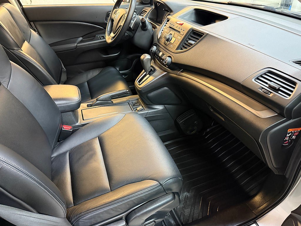 Vehicle Image 13
