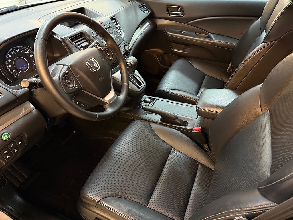 Vehicle Image 14