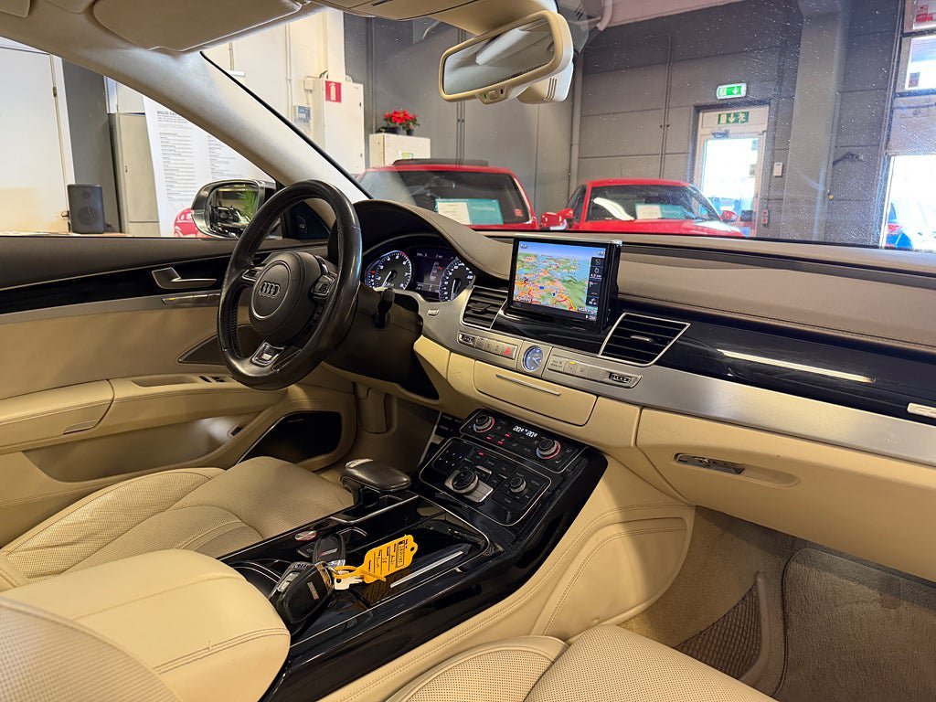 Vehicle Image 27