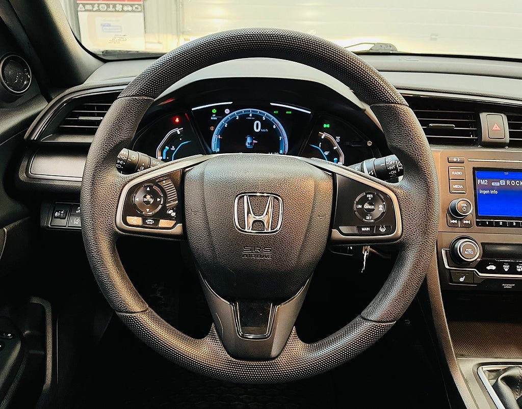 Vehicle Image 19