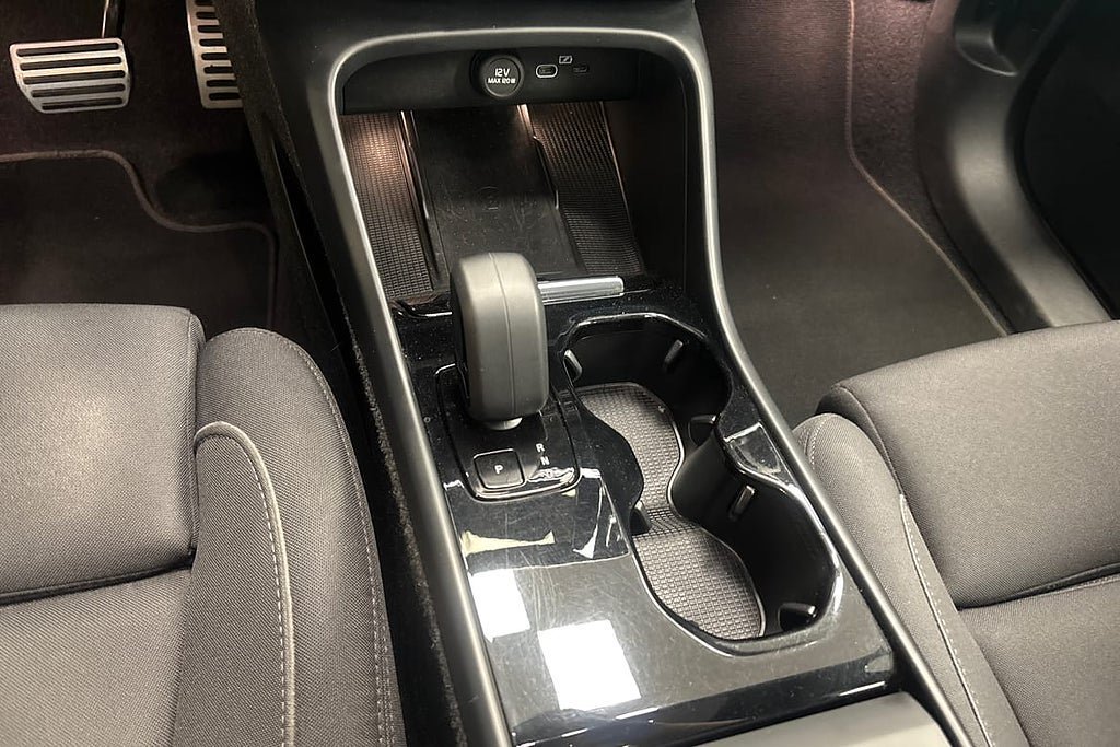 Vehicle Image 17