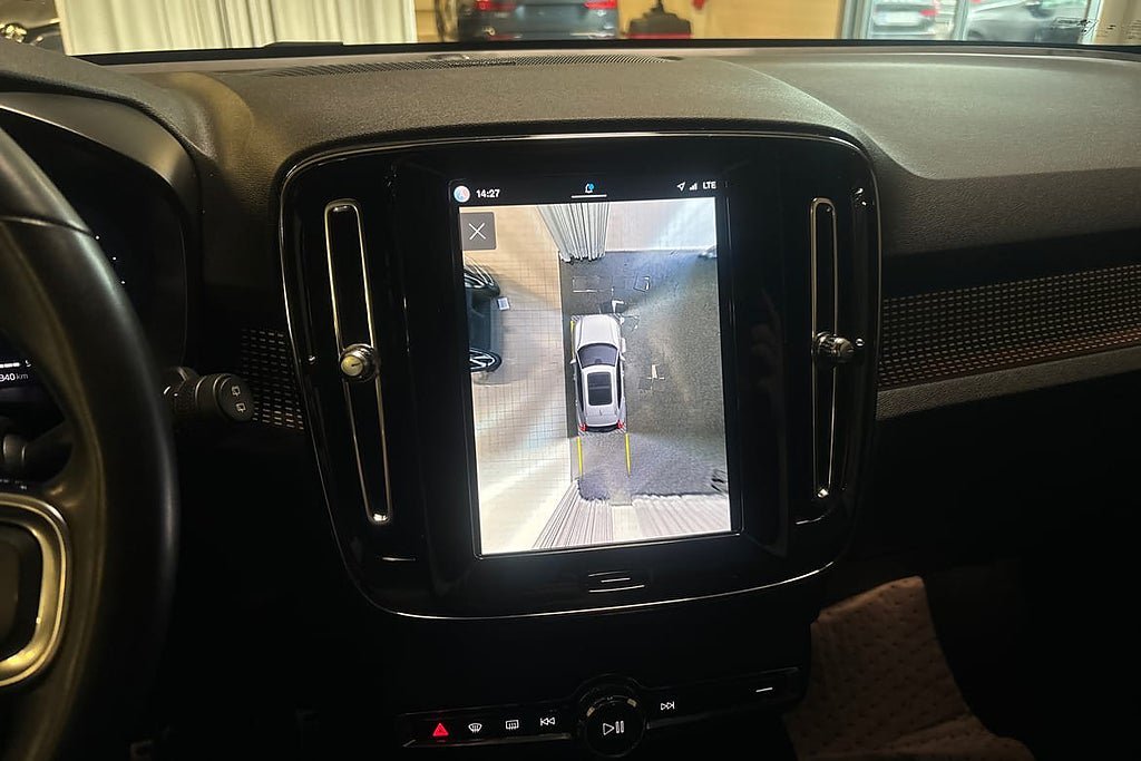 Vehicle Image 19