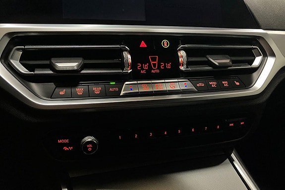 Vehicle Image 29