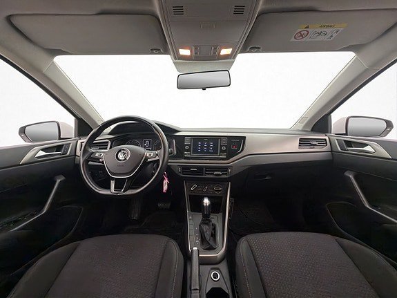 Vehicle Image 12