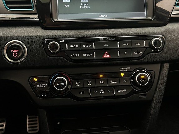 Vehicle Image 28
