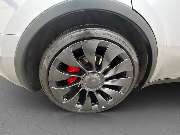 Vehicle Image 33