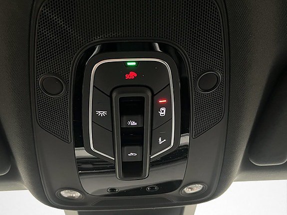 Vehicle Image 38