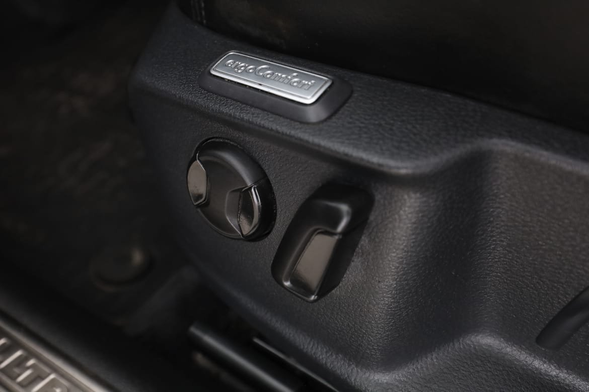 Vehicle Image 41