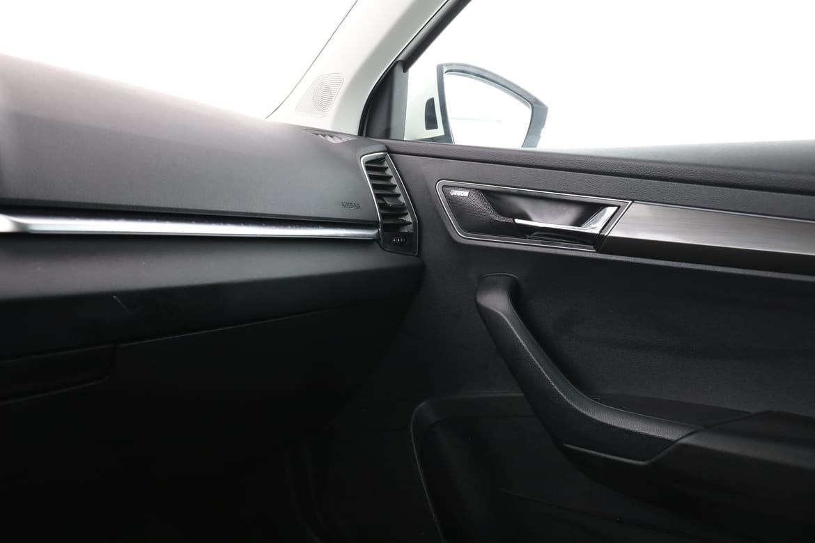 Vehicle Image 37