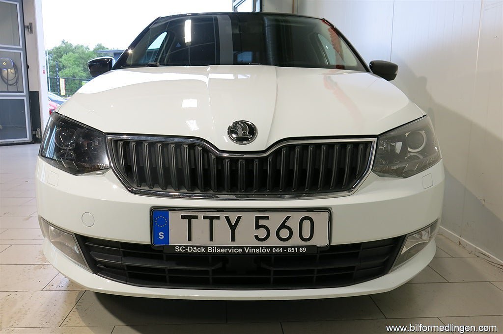 Vehicle Image 6