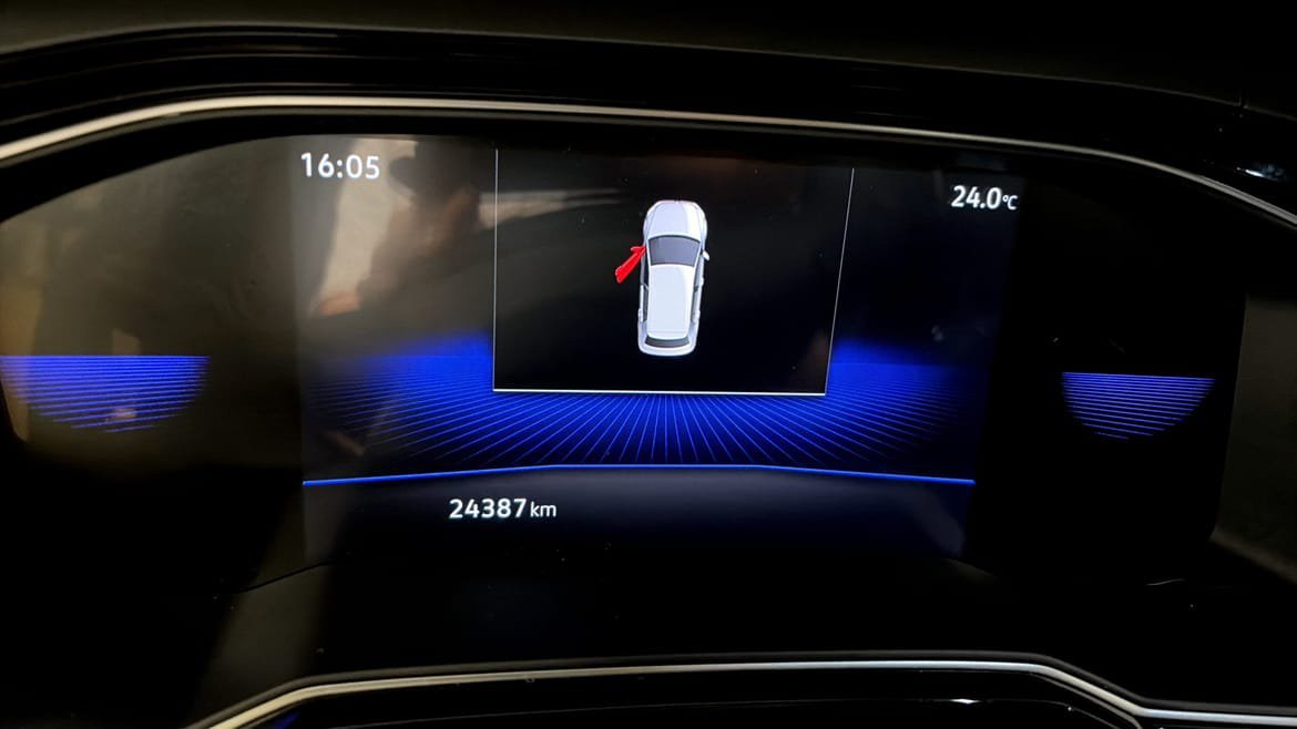 Vehicle Image 13