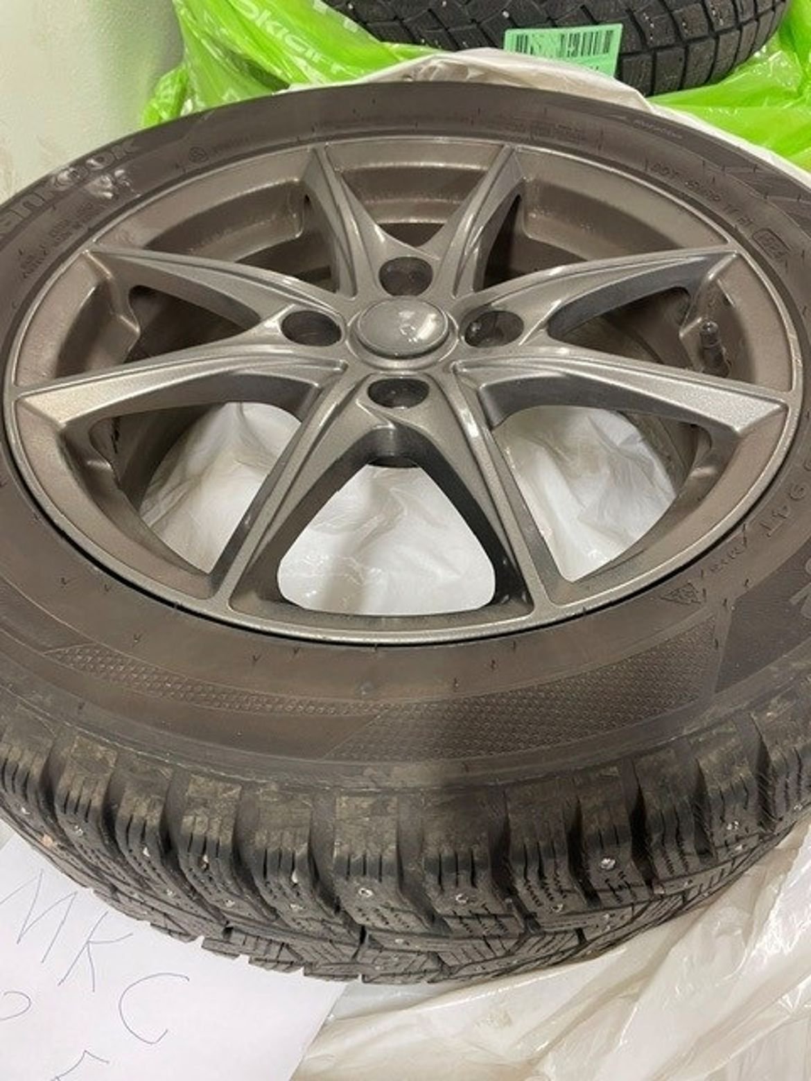 Vehicle Image 15