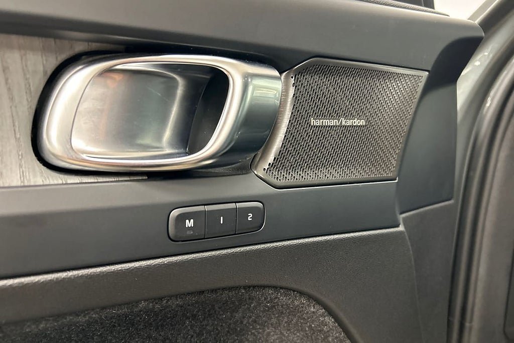 Vehicle Image 27