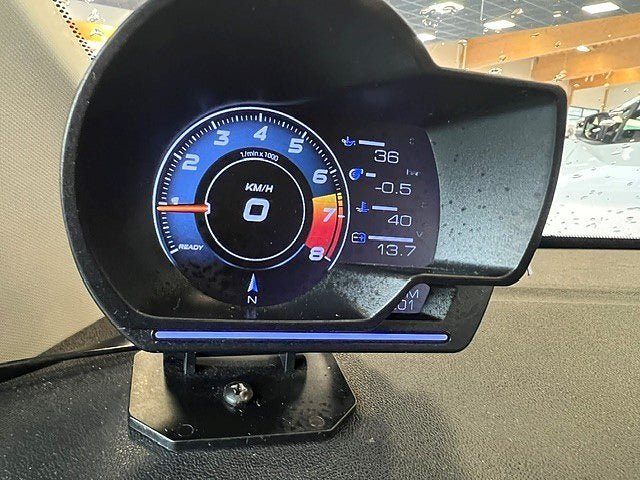 Vehicle Image 8