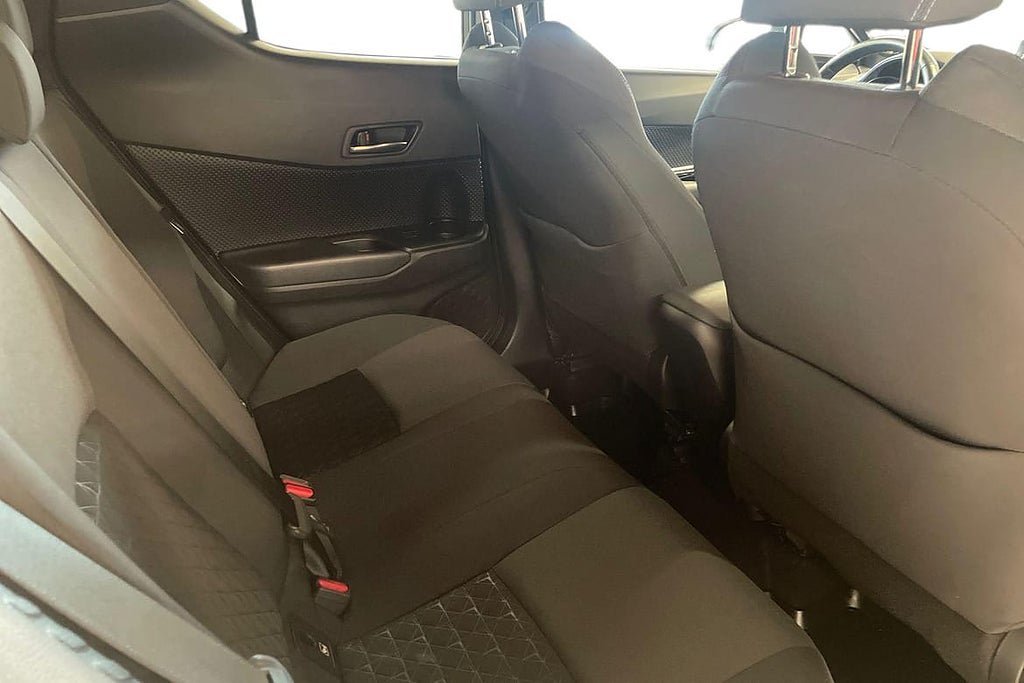 Vehicle Image 9