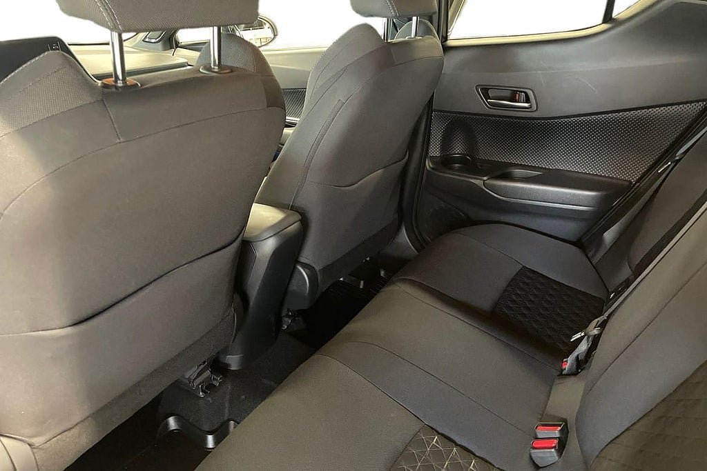 Vehicle Image 13