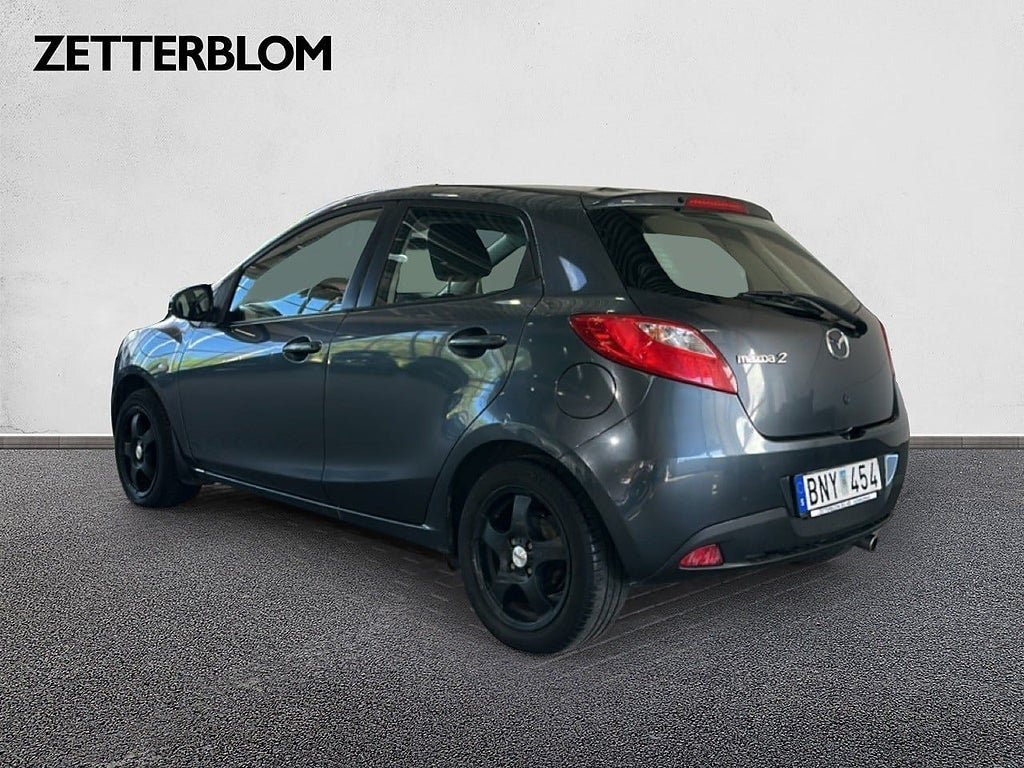 Vehicle Image 3