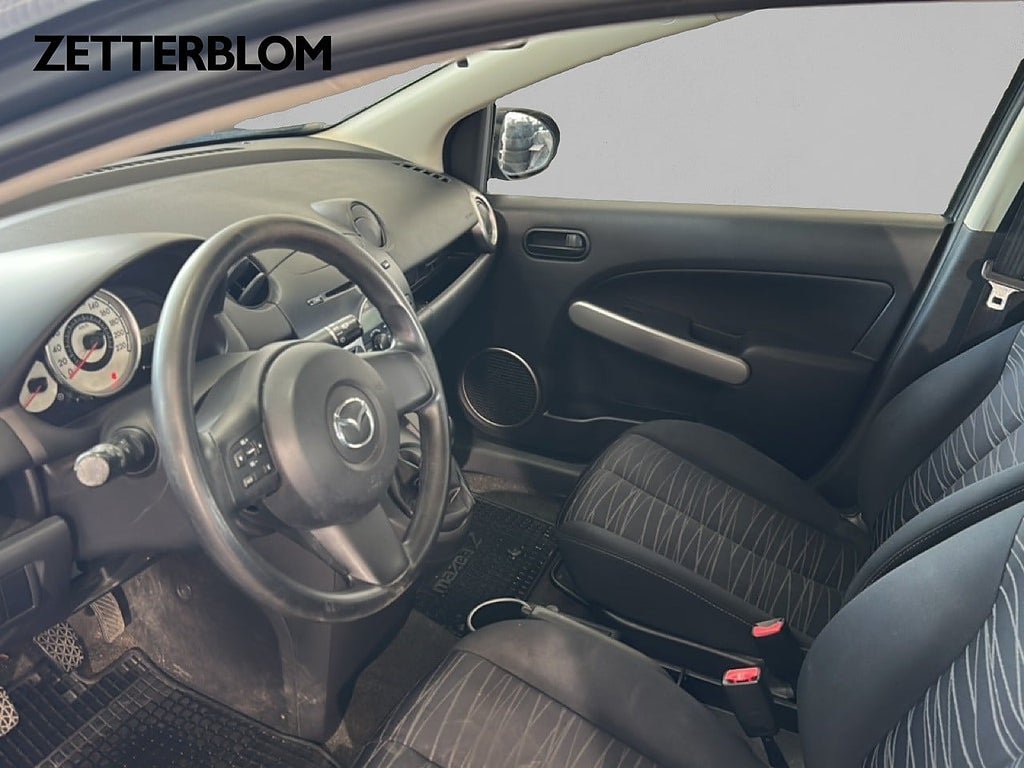 Vehicle Image 8