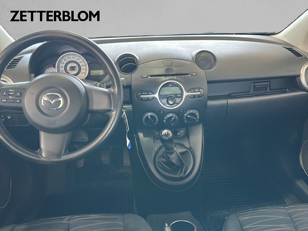 Vehicle Image 10