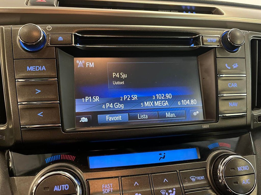 Vehicle Image 16