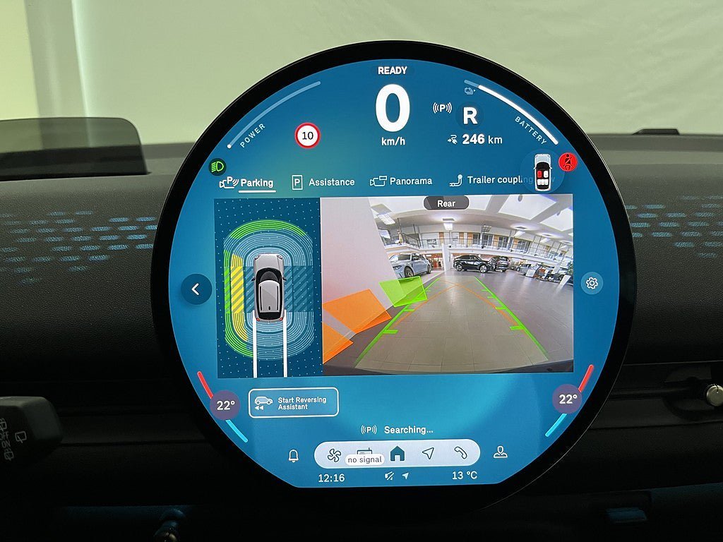 Vehicle Image 9